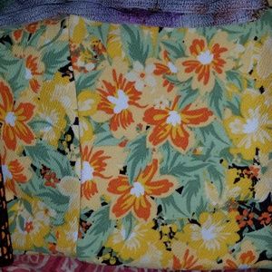 Medium lularoe cassie